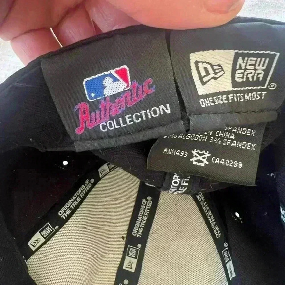 Phillies World Series Champions 2008. One size very clear. Like new. - Picture 9 of 12